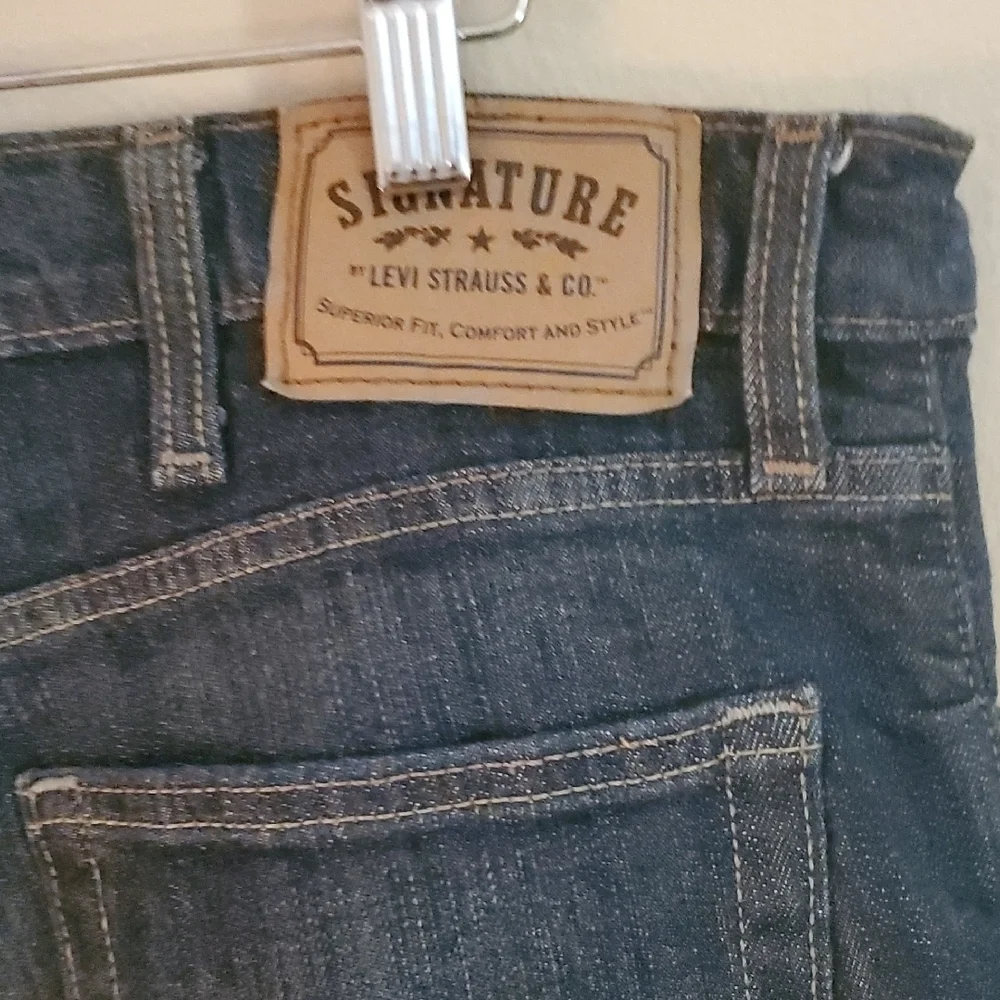Classic Black Straight-Leg Jeans